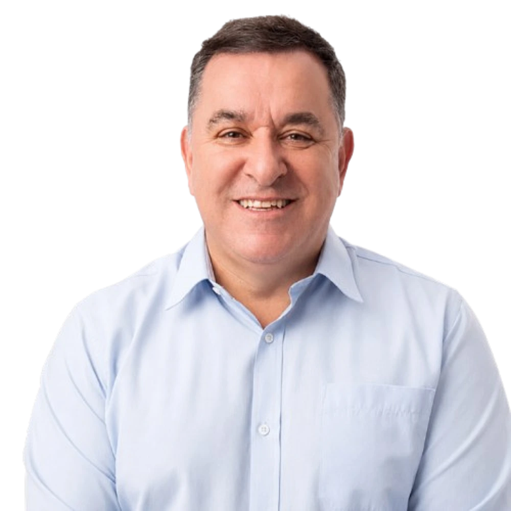 Eduardo, especialista em financiamento da Delta Motors